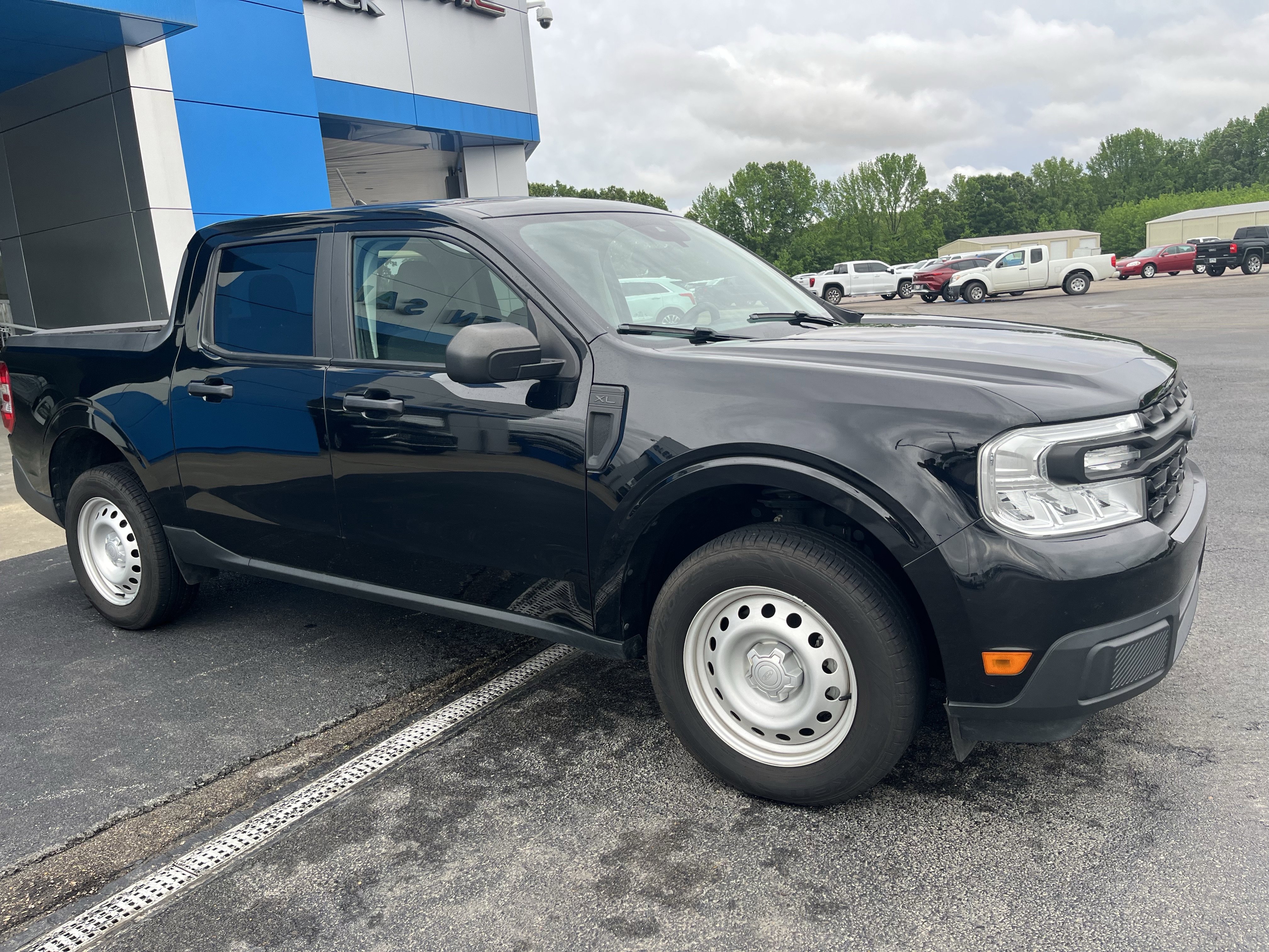Used 2022 Ford Maverick XL FWD image 5
