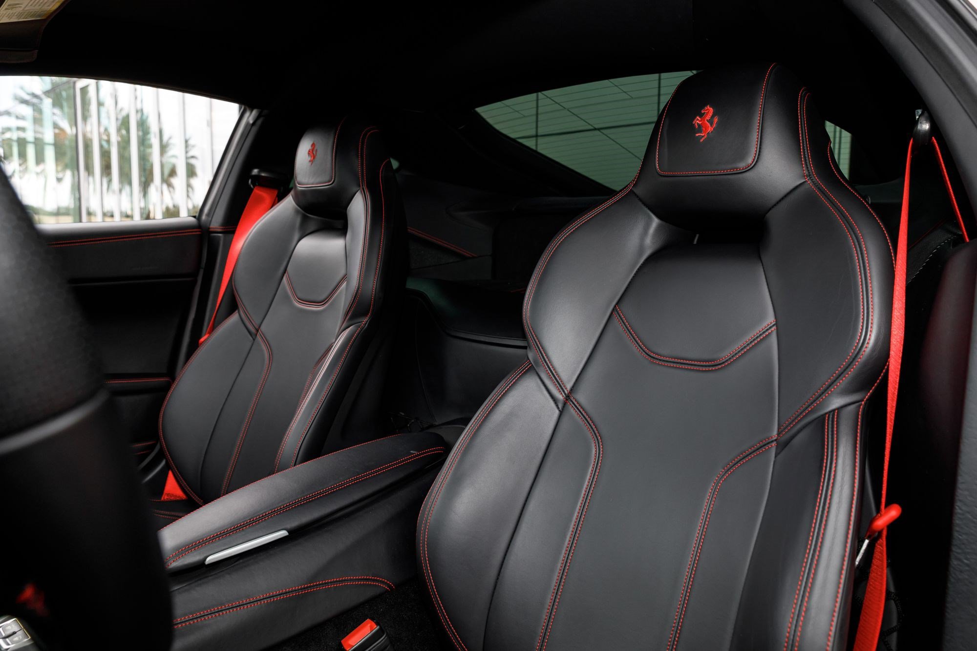 Used 2014 Ferrari F12 Berlinetta RWD image 37