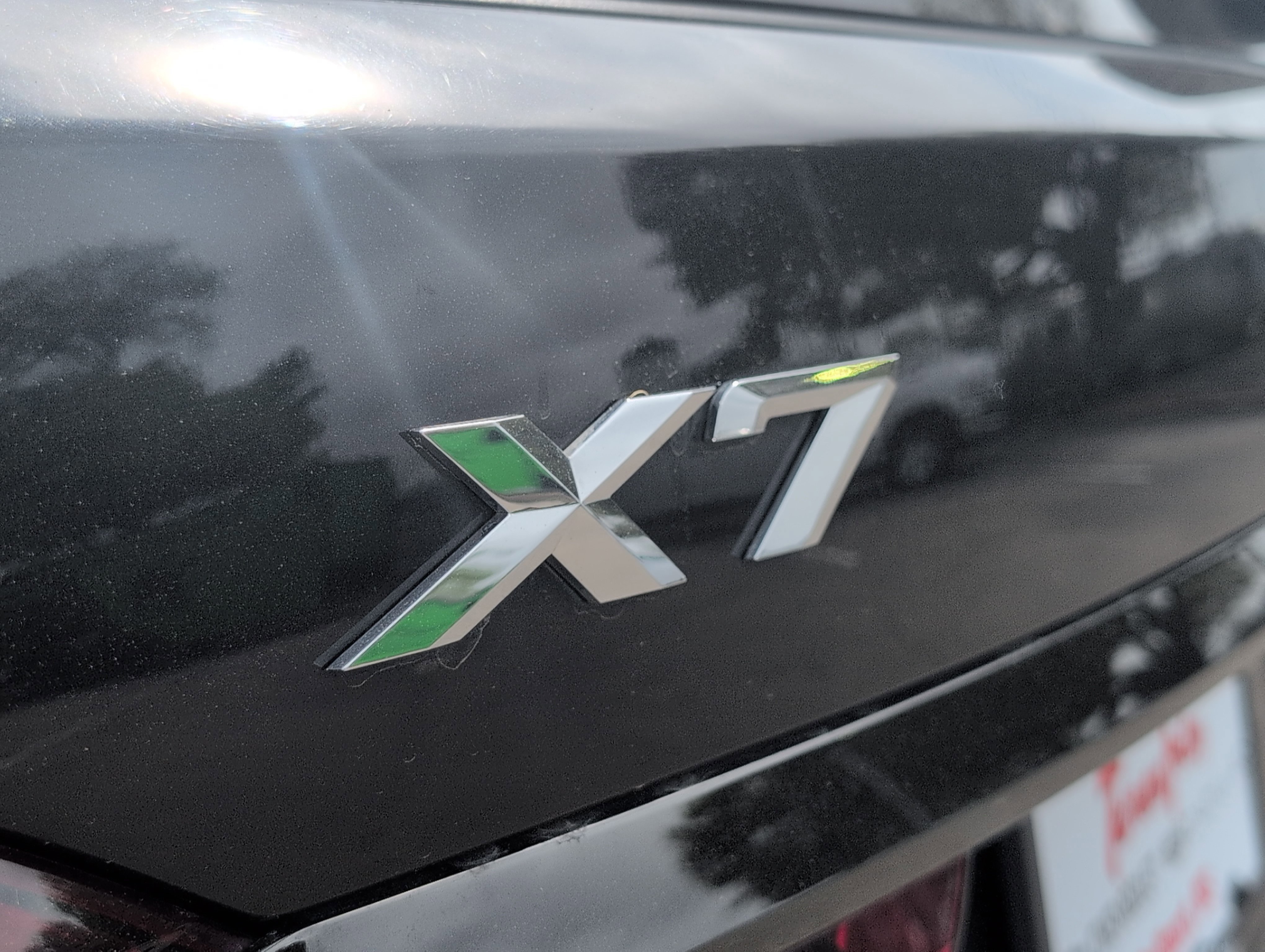 Used 2022 BMW X7 xDrive40i w/ M Sport Package AWD/4WD image 10