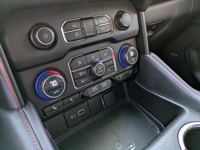 Used 2021 Chevrolet Suburban RST w/ Luxury Package image 11