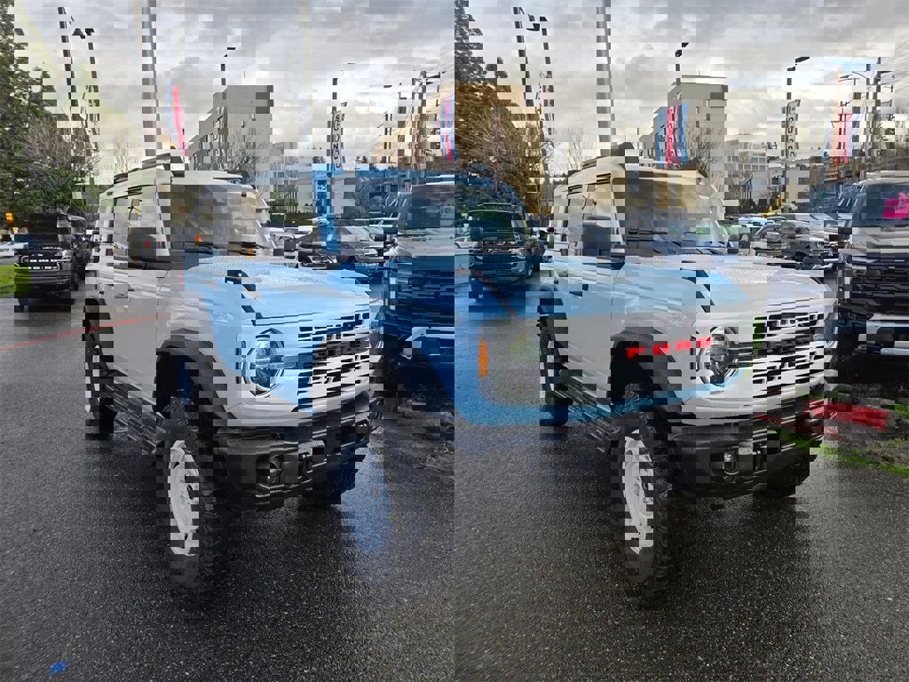 New 2025 Ford Bronco Heritage Edition image 3