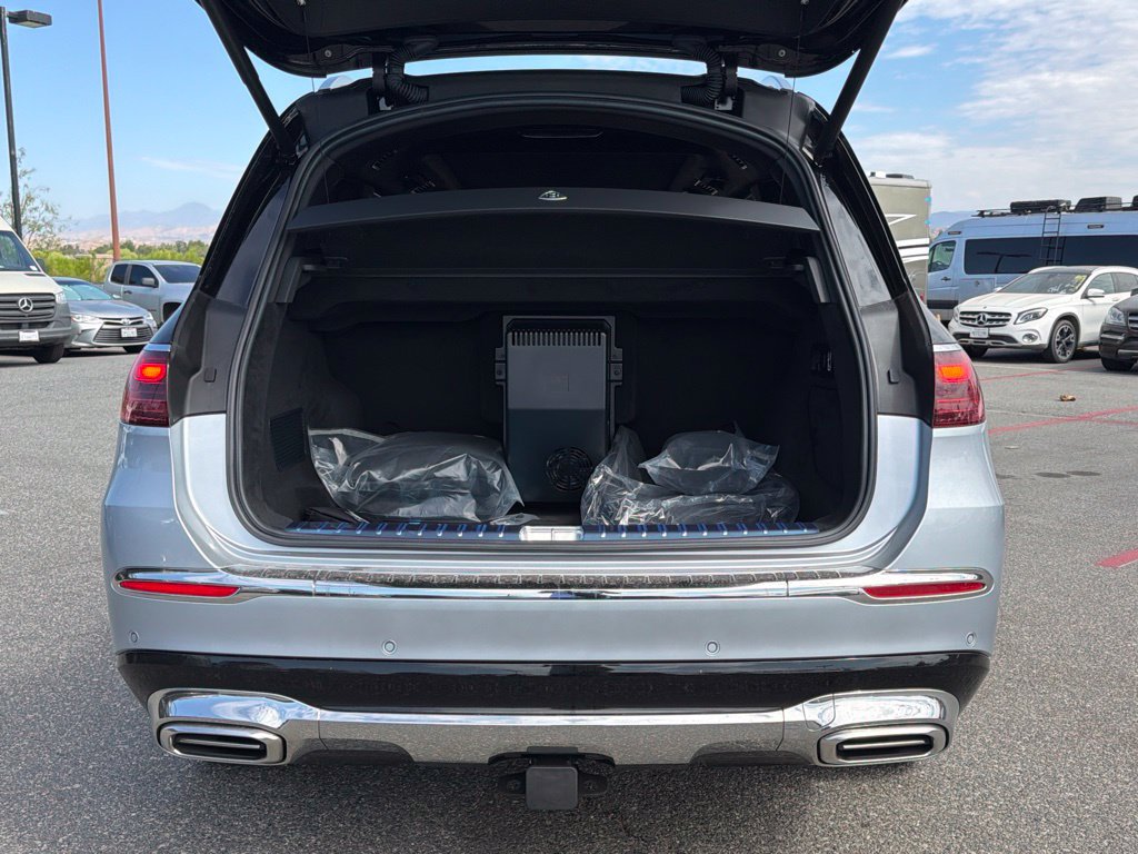 New 2026 Mercedes-Benz Maybach GLS 600 4MATIC image 13