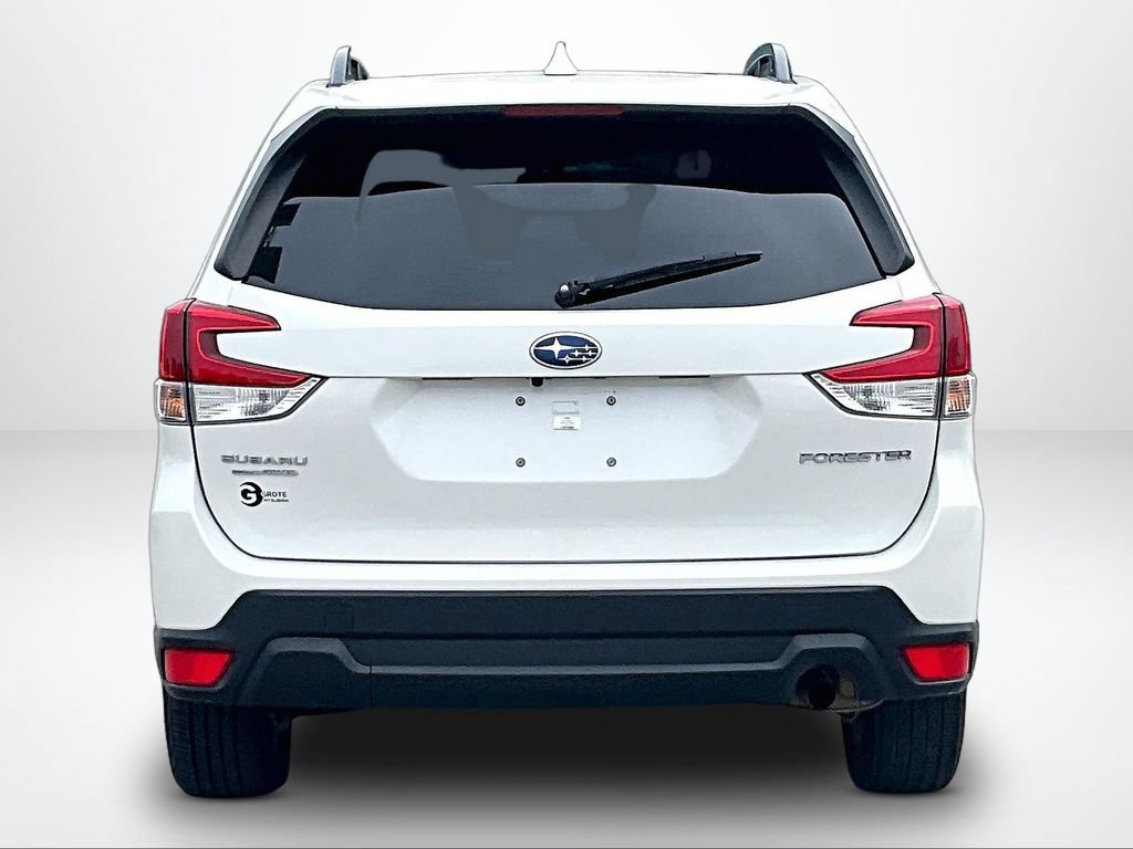 Used 2022 Subaru Forester Premium AWD/4WD image 5