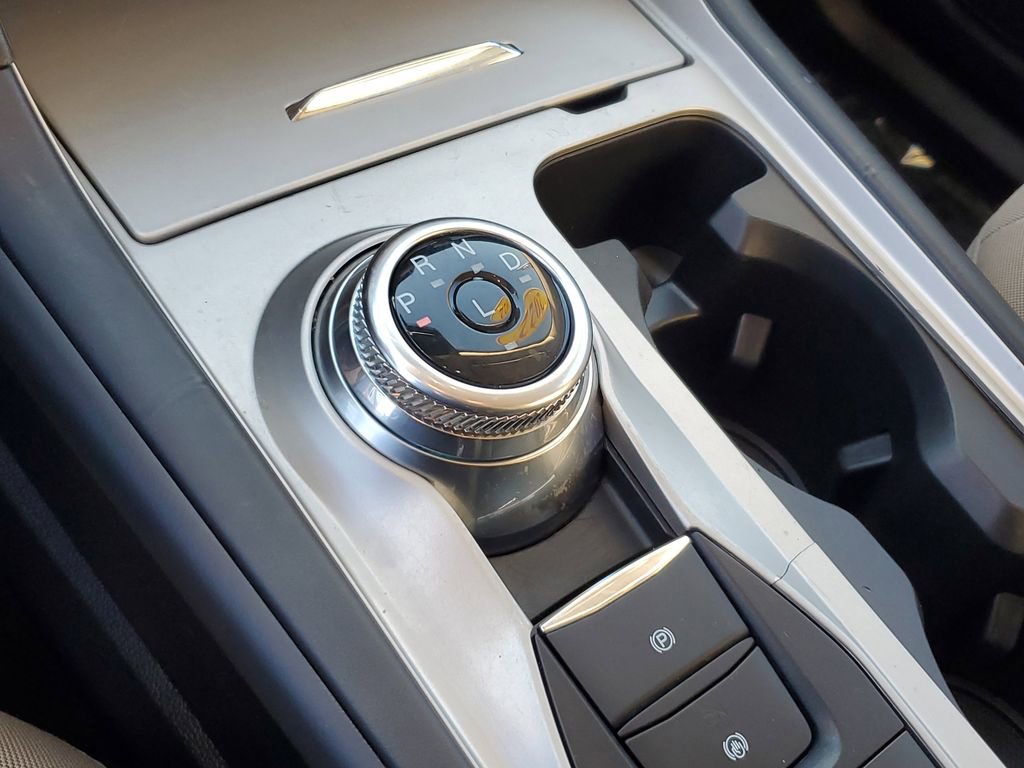 Used 2022 Ford Explorer XLT image 24