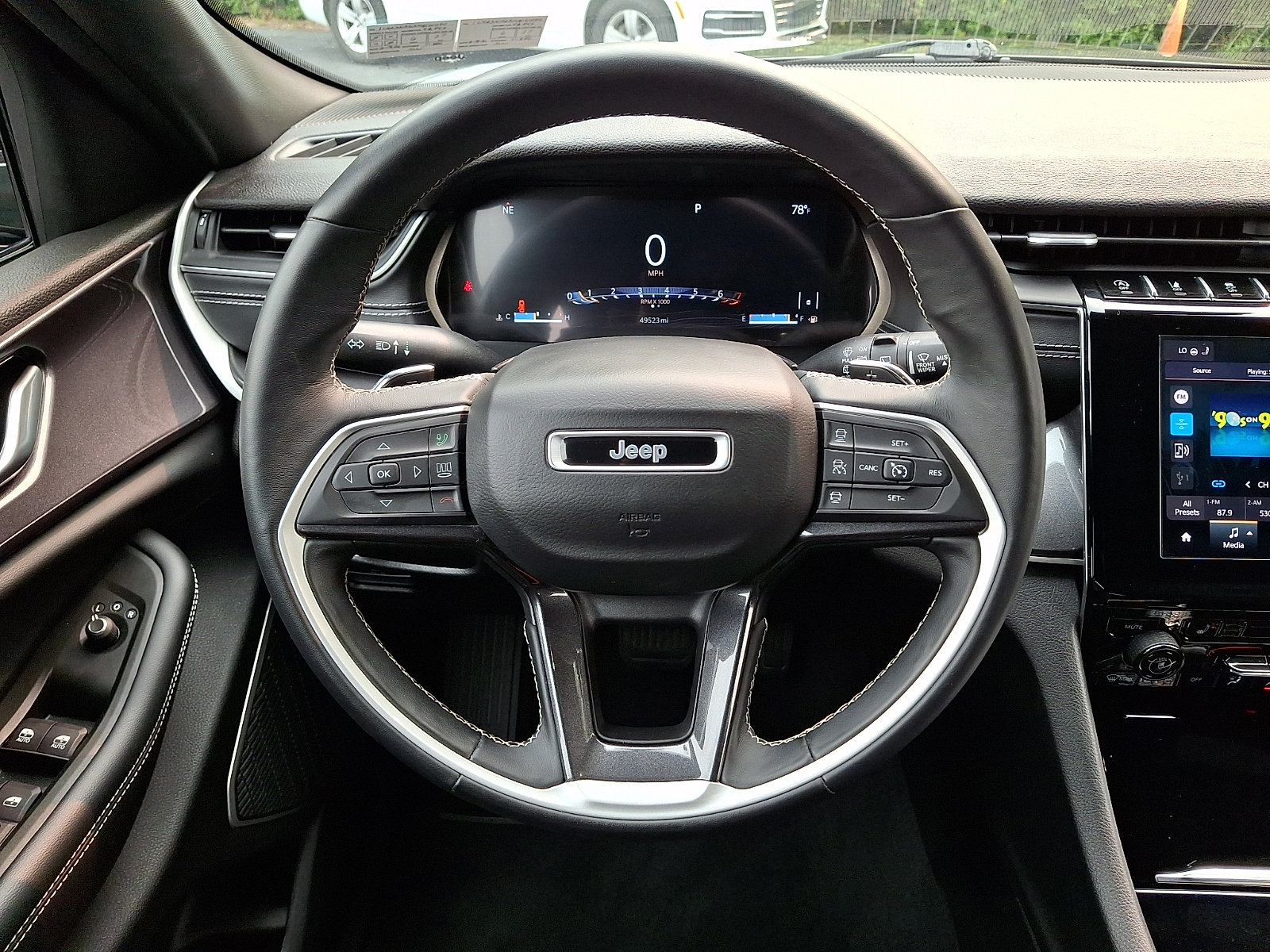Certified 2021 Jeep Grand Cherokee L Laredo AWD/4WD image 19