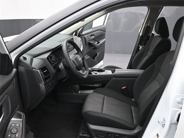 New 2026 Nissan Rogue SV image 25