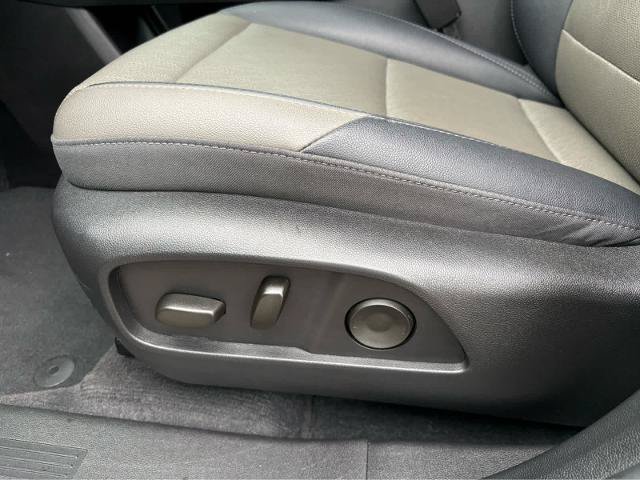 Used 2025 Chevrolet Equinox LT w/ Convenience Package II AWD/4WD image 21
