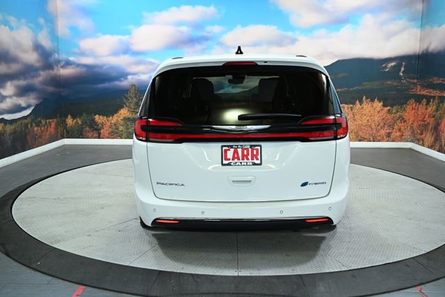 Used 2024 Chrysler Pacifica Select image 7