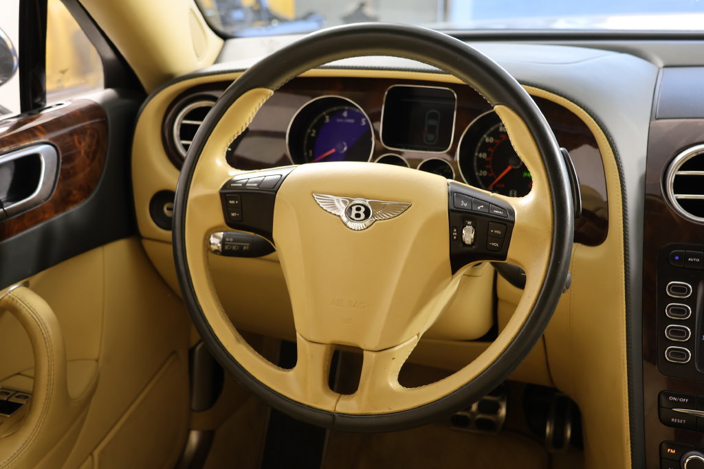 Used 2008 Bentley Flying Spur Flying Spur AWD/4WD image 10