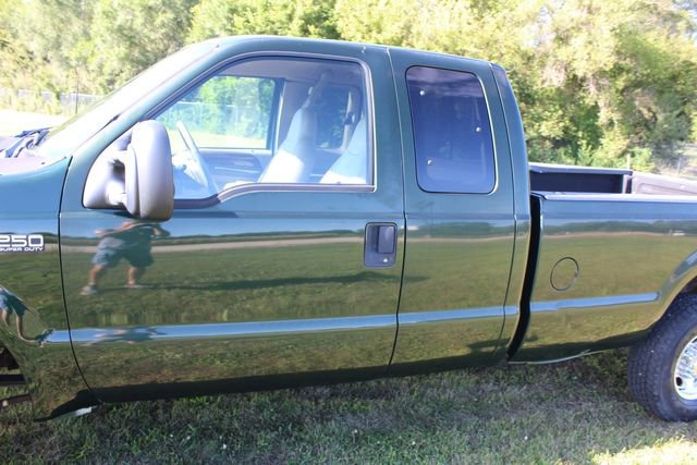 Used 2000 Ford F250 Lariat image 14