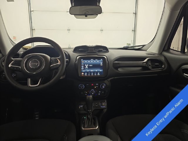 Used 2023 Jeep Renegade Altitude AWD/4WD image 13