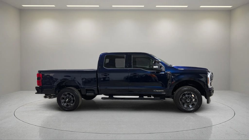 Used 2024 Ford F250 Lariat w/ Lariat Ultimate Package AWD/4WD image 2