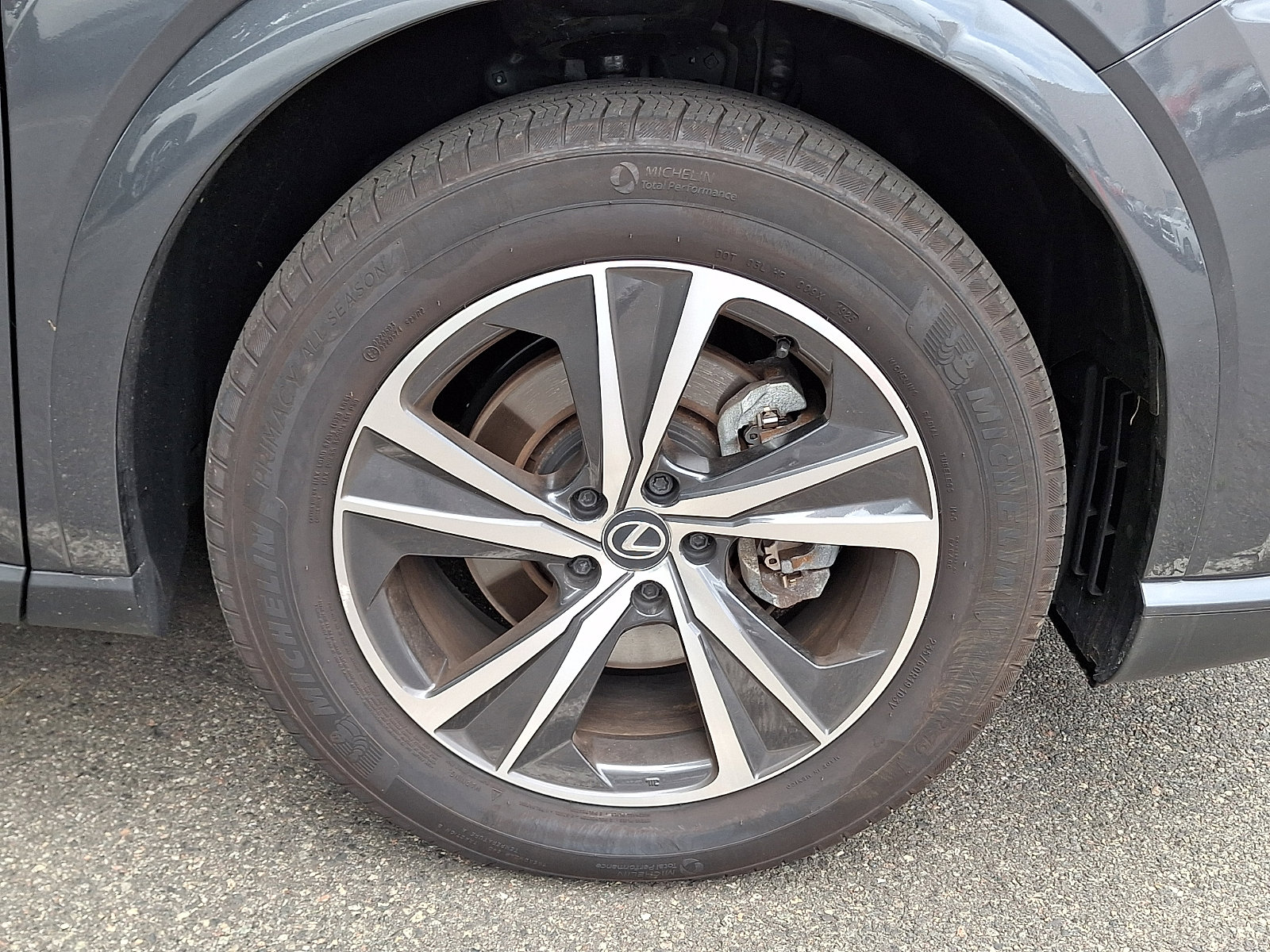 Used 2025 Lexus RX 350h w/ Accessory Package AWD/4WD image 4