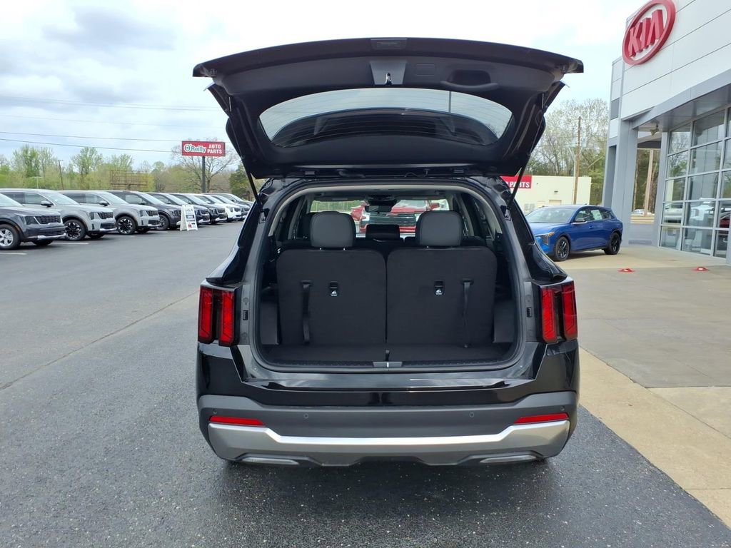 New 2026 Kia Sorento S FWD image 6