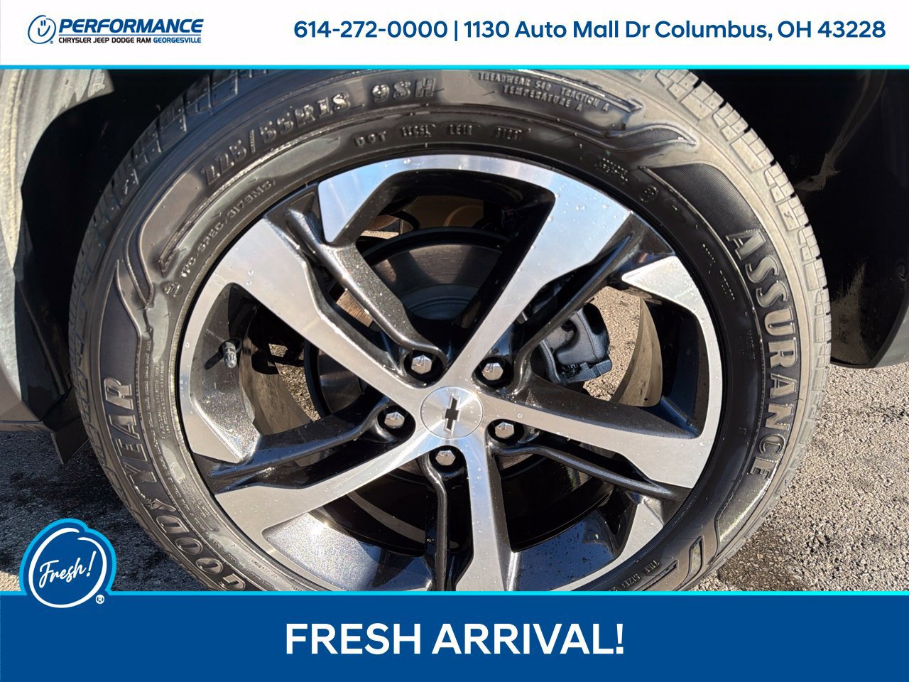 Used 2024 Chevrolet Trax RS w/ Driver Confidence Package FWD image 23