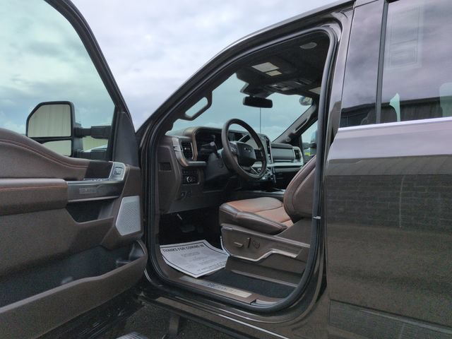 Certified 2024 Ford F250 King Ranch w/ Chrome Package AWD/4WD image 9
