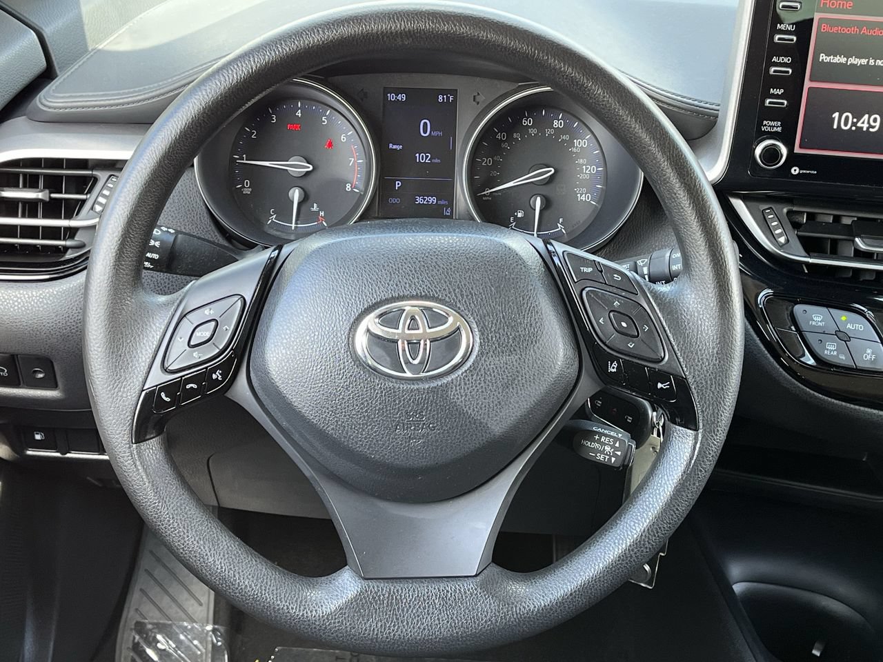 Used 2020 Toyota C-HR LE FWD image 12