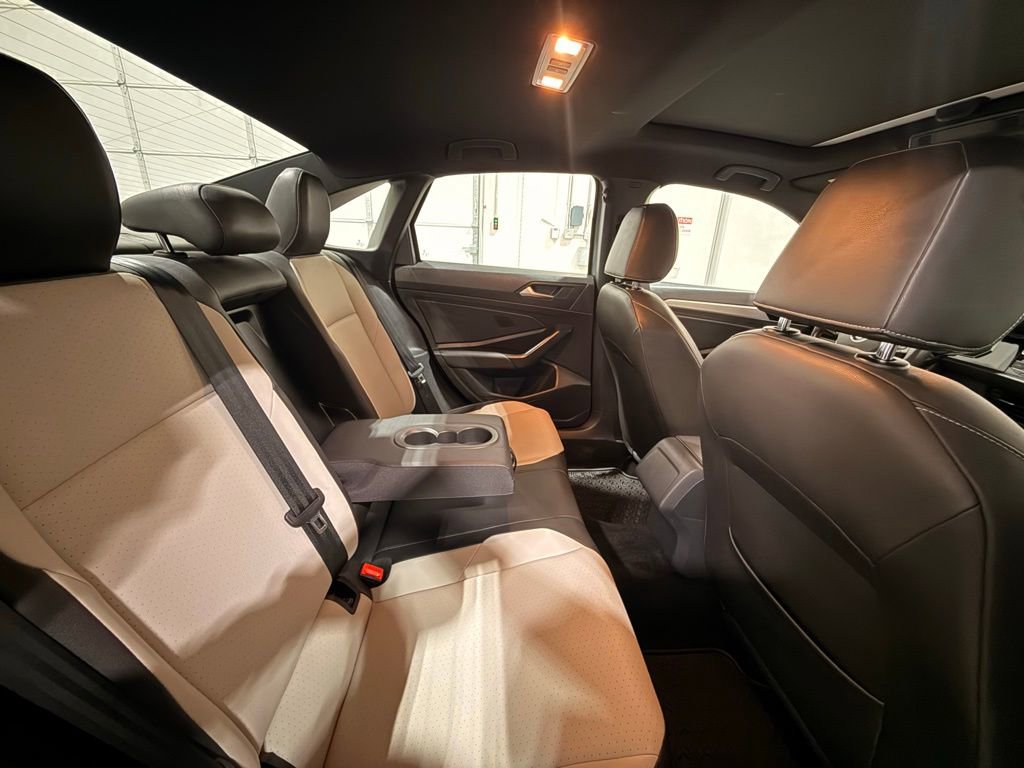 Used 2020 Volkswagen Jetta R-Line image 30