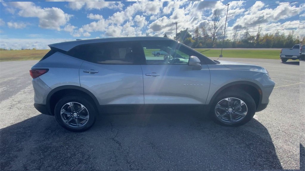 Certified 2025 Chevrolet Blazer LT image 9