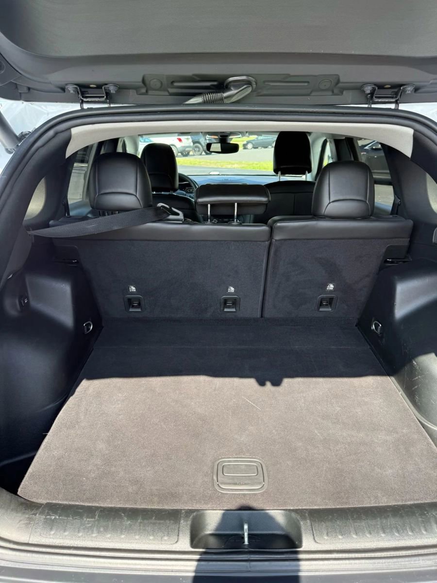Used 2019 Jeep Cherokee Limited AWD/4WD image 35