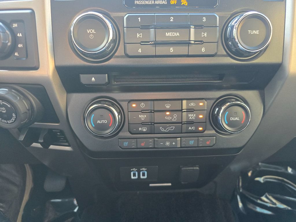 Used 2017 Ford F150 Lariat w/ Equipment Group 501A Mid AWD/4WD image 27