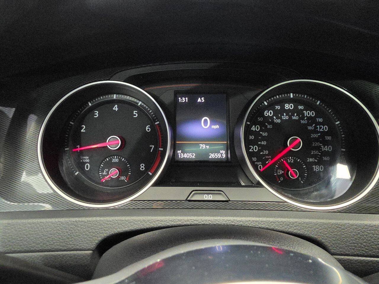 Used 2016 Volkswagen GTI SE FWD image 16