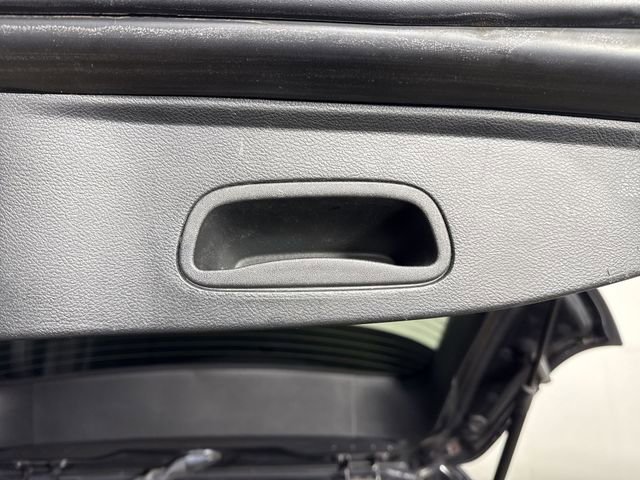 Used 2015 Jeep Cherokee Limited image 35