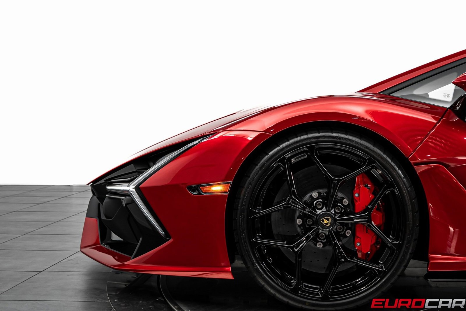 Used 2025 Lamborghini Revuelto image 16