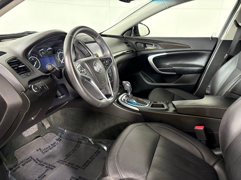 Used 2017 Buick Regal Sport Touring image 21
