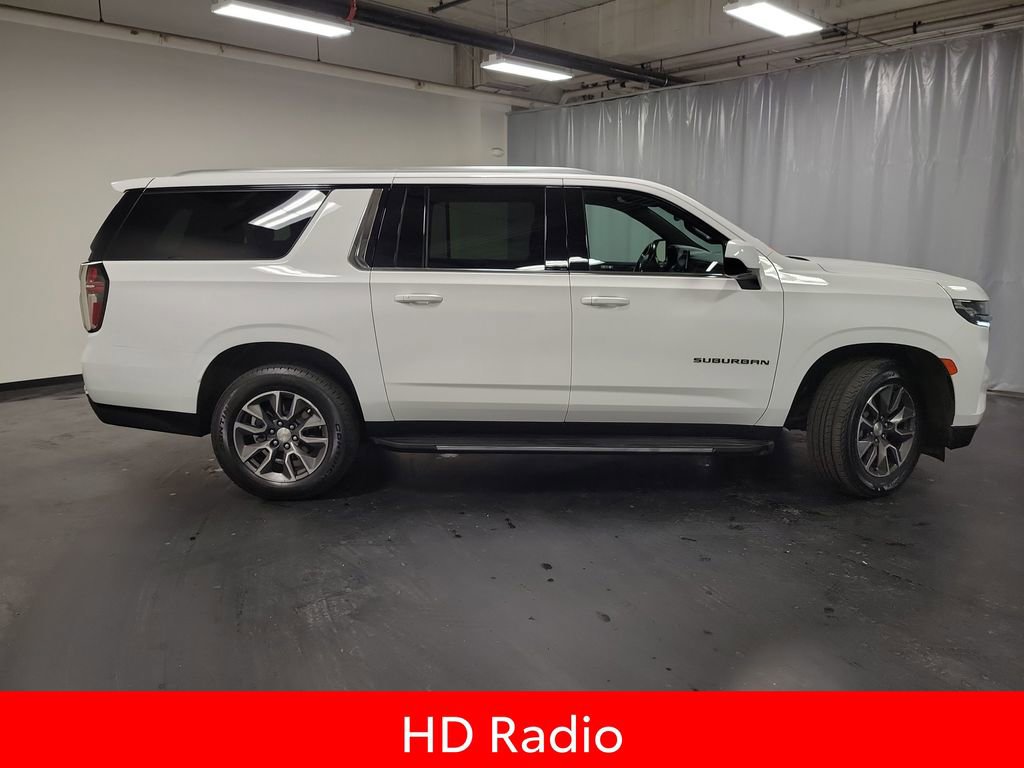 Used 2021 Chevrolet Suburban LT image 9