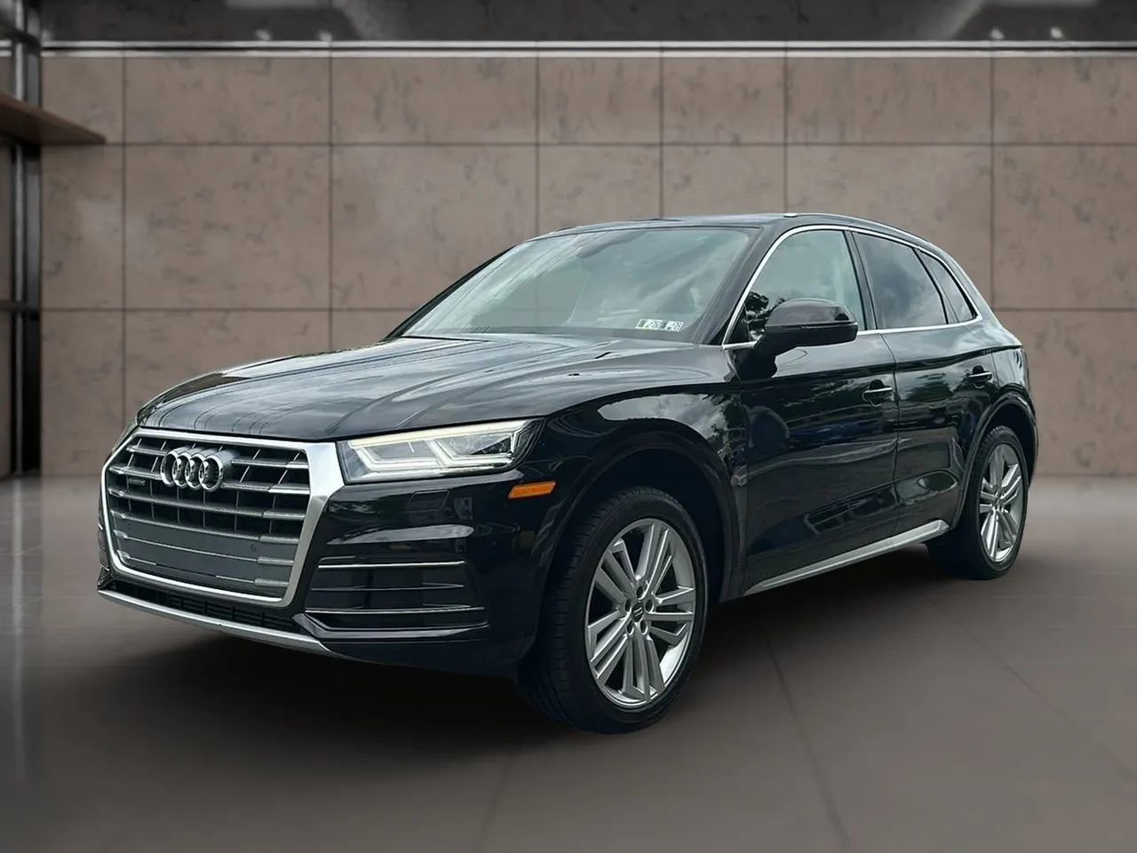 Used 2019 Audi Q5 2.0T Premium Plus w/ Premium Plus Package