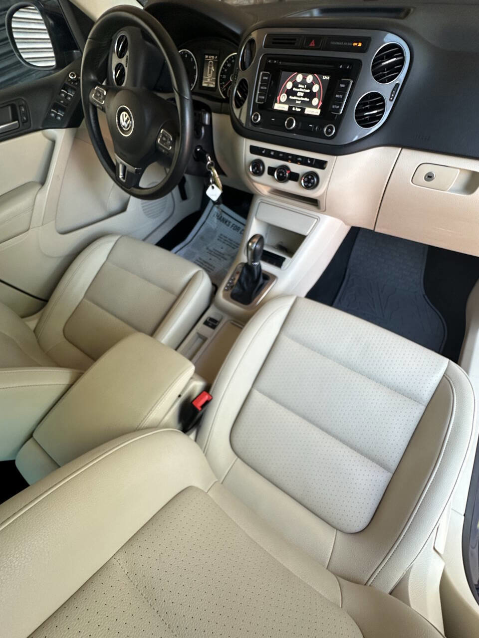 Used 2013 Volkswagen Tiguan SE image 15