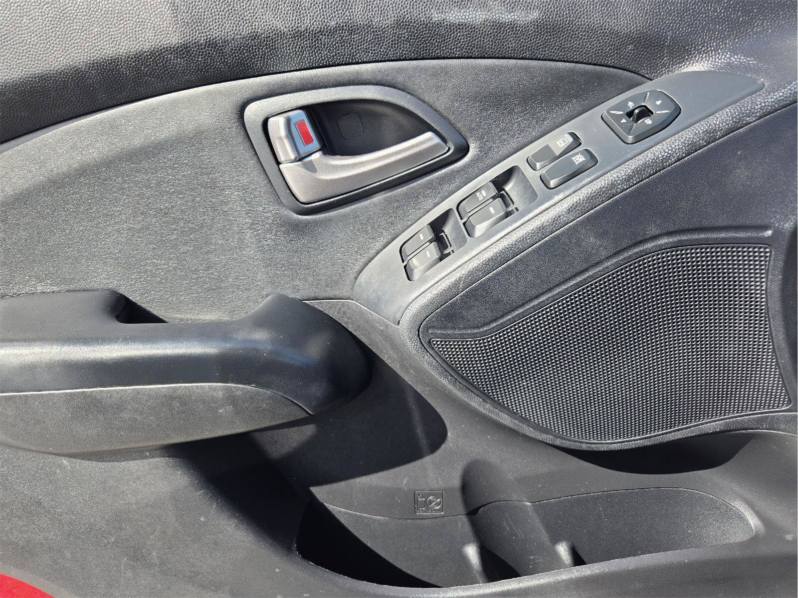 Used 2013 Hyundai Tucson Limited FWD image 21