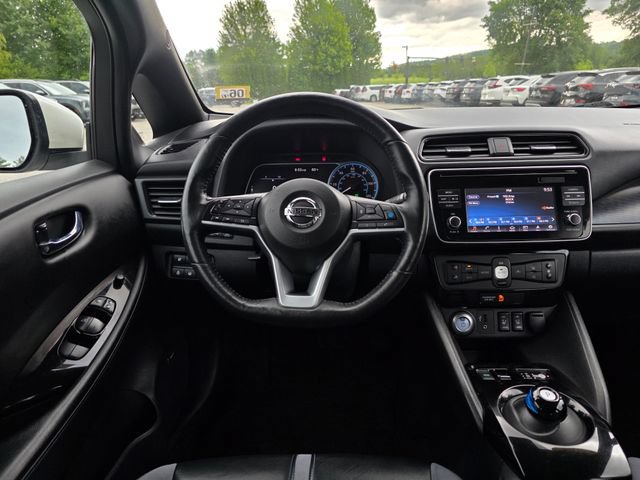 Used 2018 Nissan Leaf SL w/ SL Technology Package FWD image 19