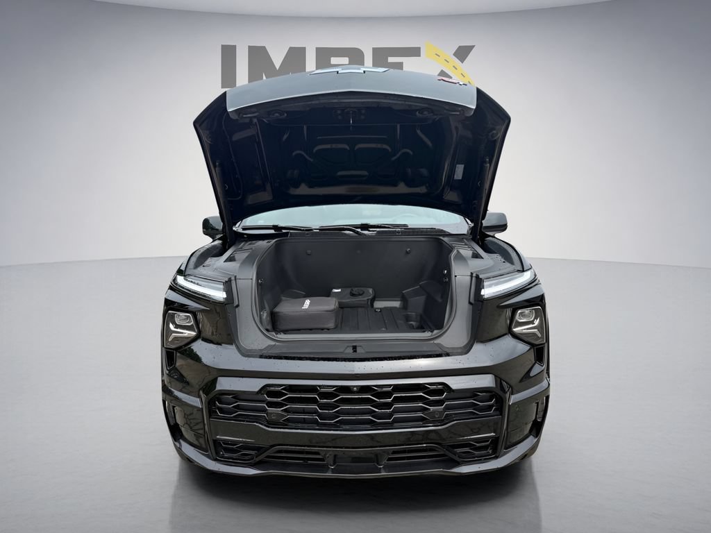 Used 2025 Chevrolet Silverado EV RST AWD/4WD image 10