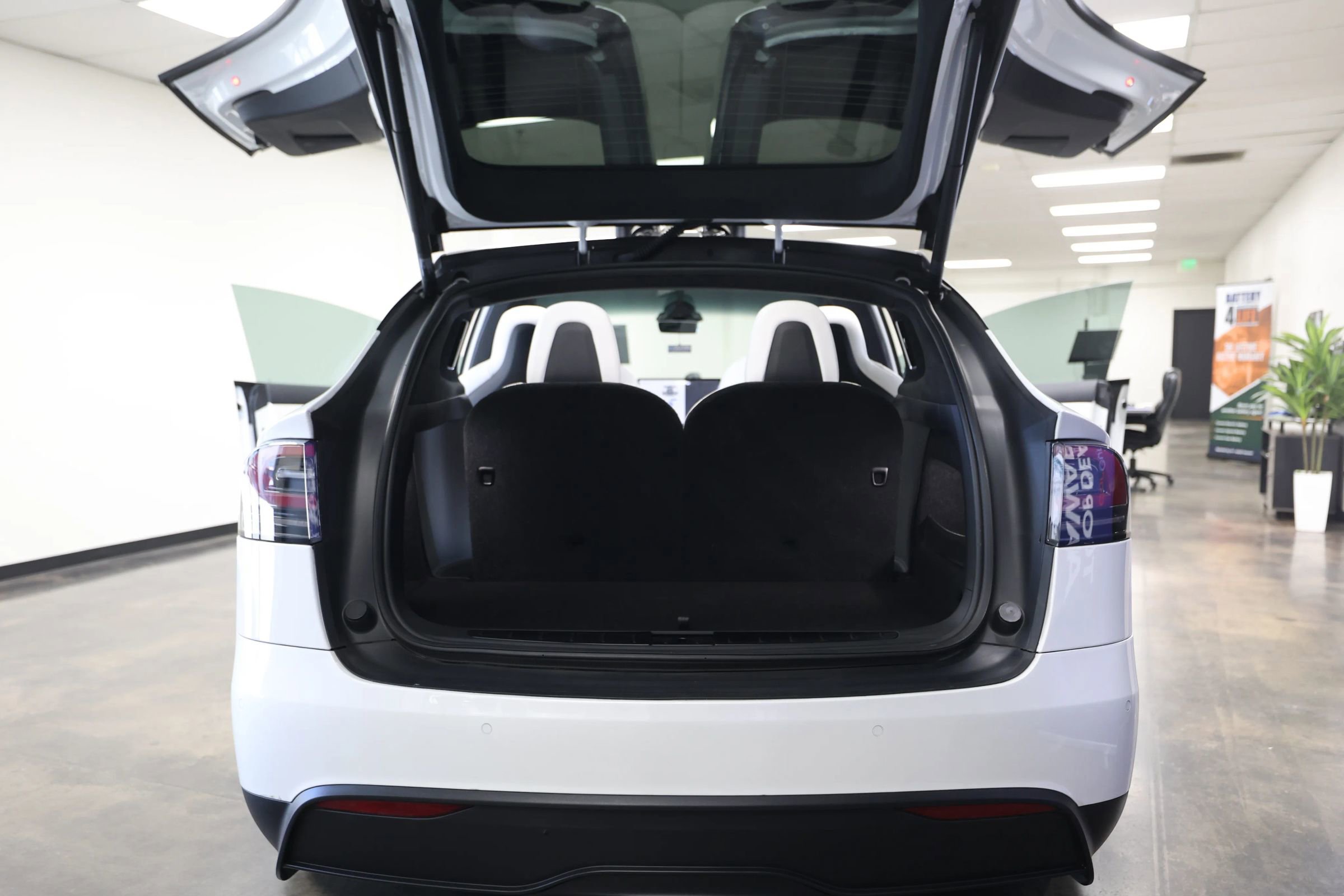 Used 2022 Tesla Model X Plaid image 51