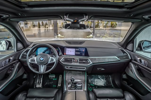 Used 2020 BMW X5 sDrive40i w/ M Sport Package RWD image 3