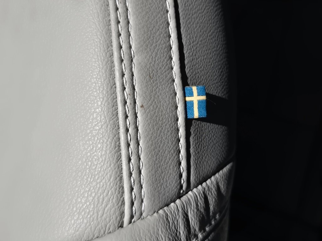 Certified 2023 Volvo XC40 B5 Plus w/ Driver Assist Package image 30