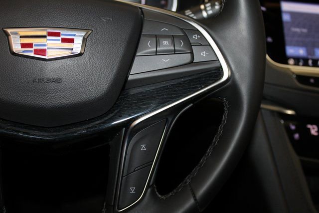 Used 2025 Cadillac XT5 Premium Luxury image 24