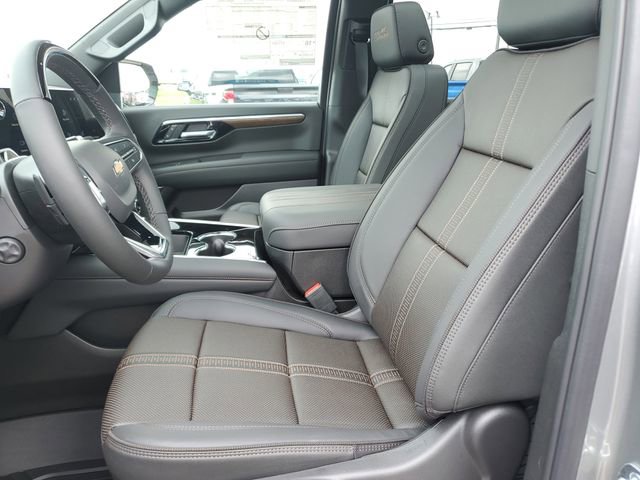 New 2026 Chevrolet Tahoe High Country w/ LPO, Illumination Package AWD/4WD image 17