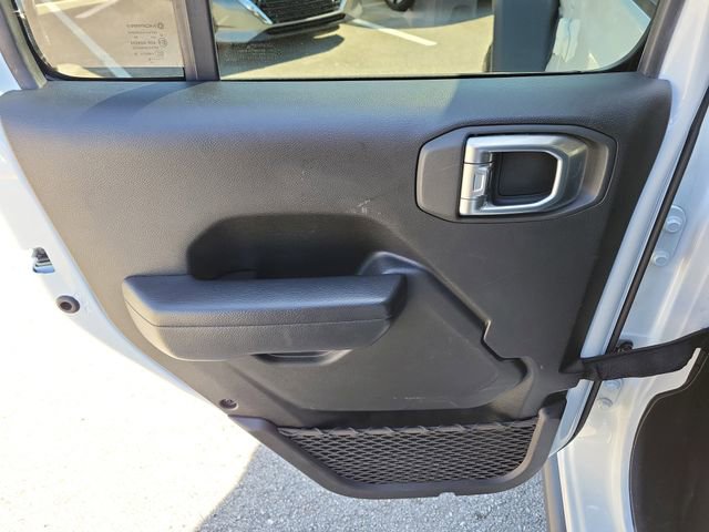 Used 2024 Jeep Wrangler Unlimited Rubicon AWD/4WD image 18