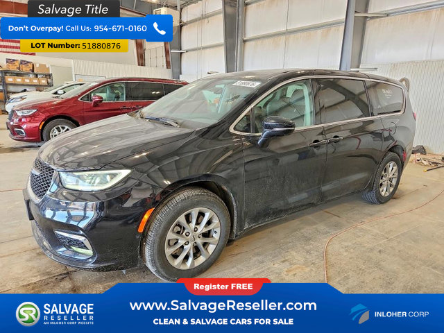 Used 2024 Chrysler Pacifica Touring-L AWD/4WD image 1
