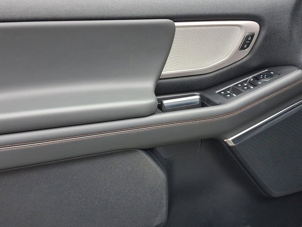 Certified 2025 Ford Expedition Max Active image 14