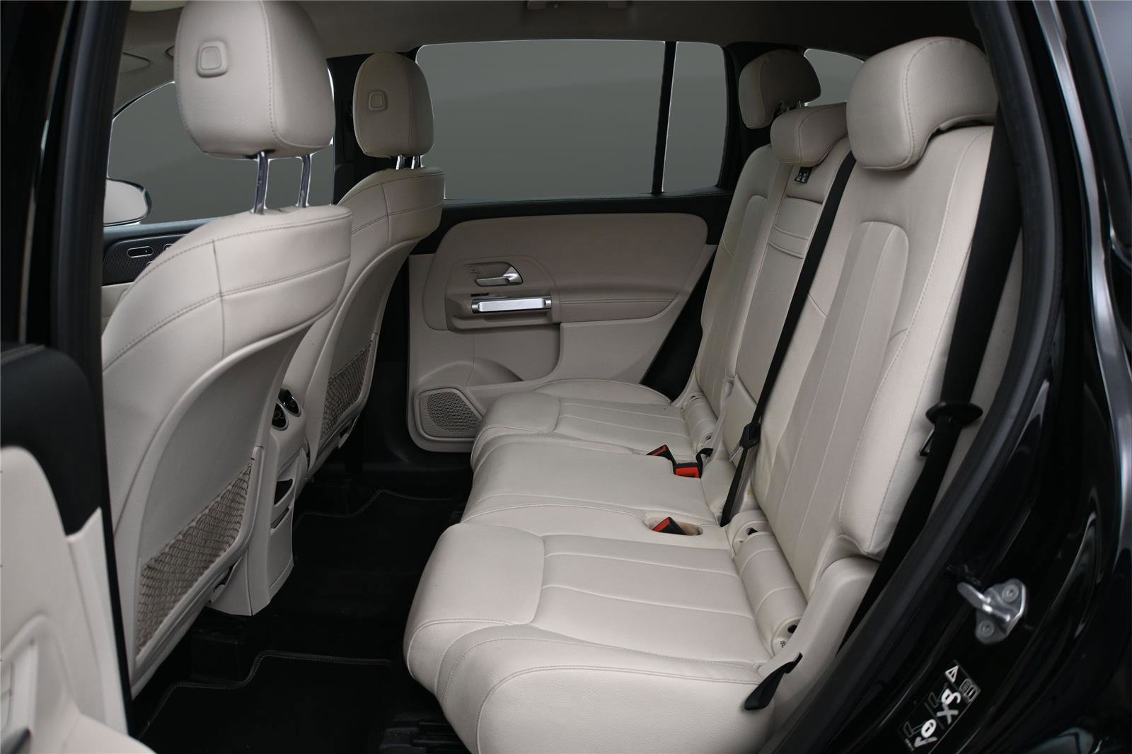Used 2021 Mercedes-Benz GLB 250 4MATIC image 10