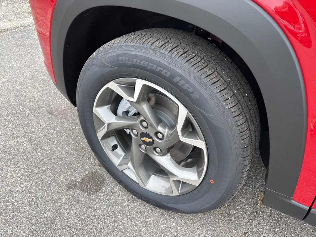 New 2026 Chevrolet Trax LT w/ Driver Confidence Package FWD image 6