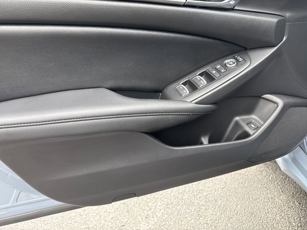 Used 2022 Honda Accord Sport image 12