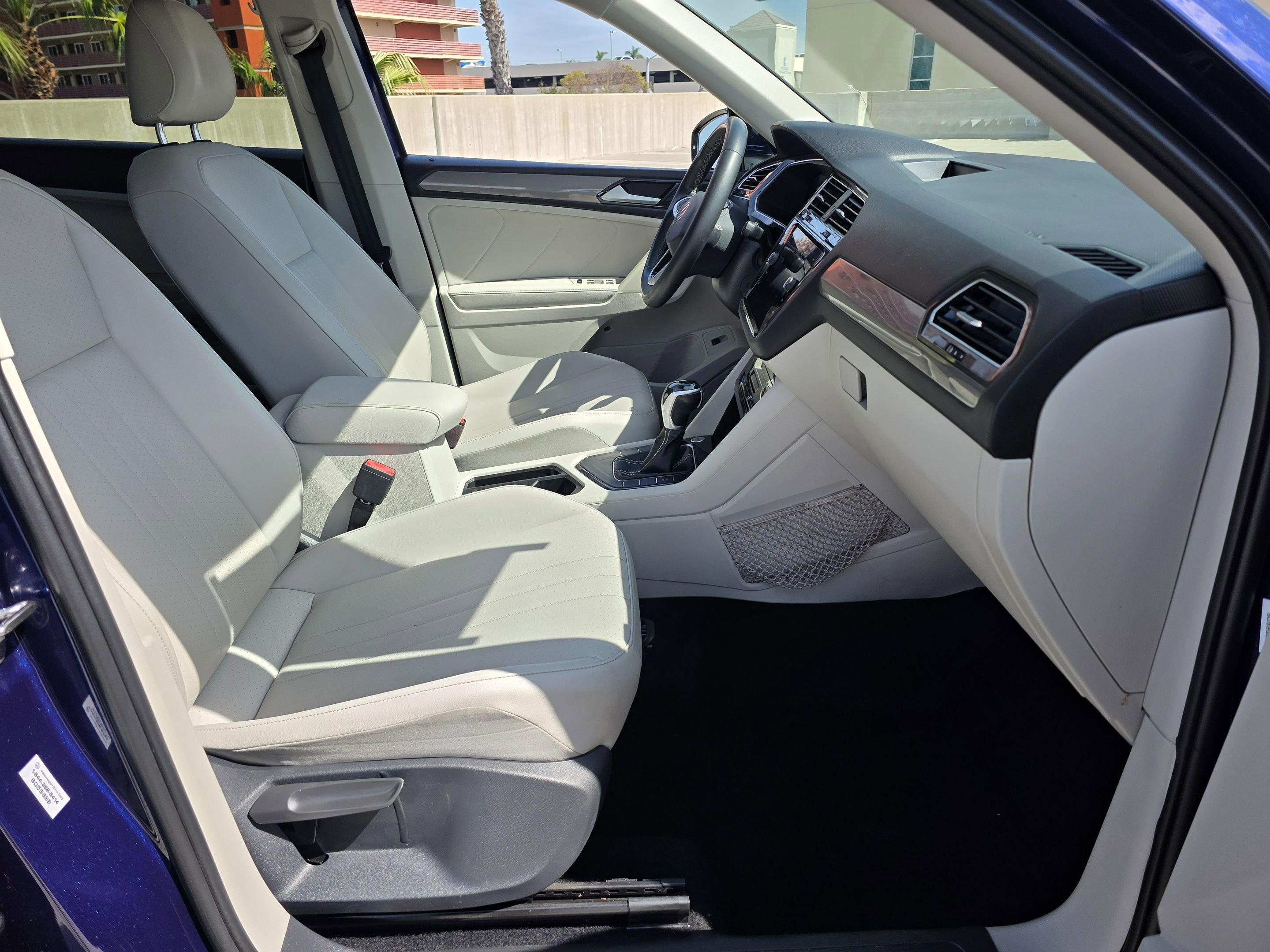 Used 2022 Volkswagen Tiguan SE FWD image 10