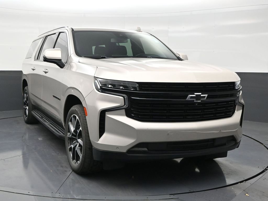Used 2023 Chevrolet Suburban RST w/ Luxury Package image 7