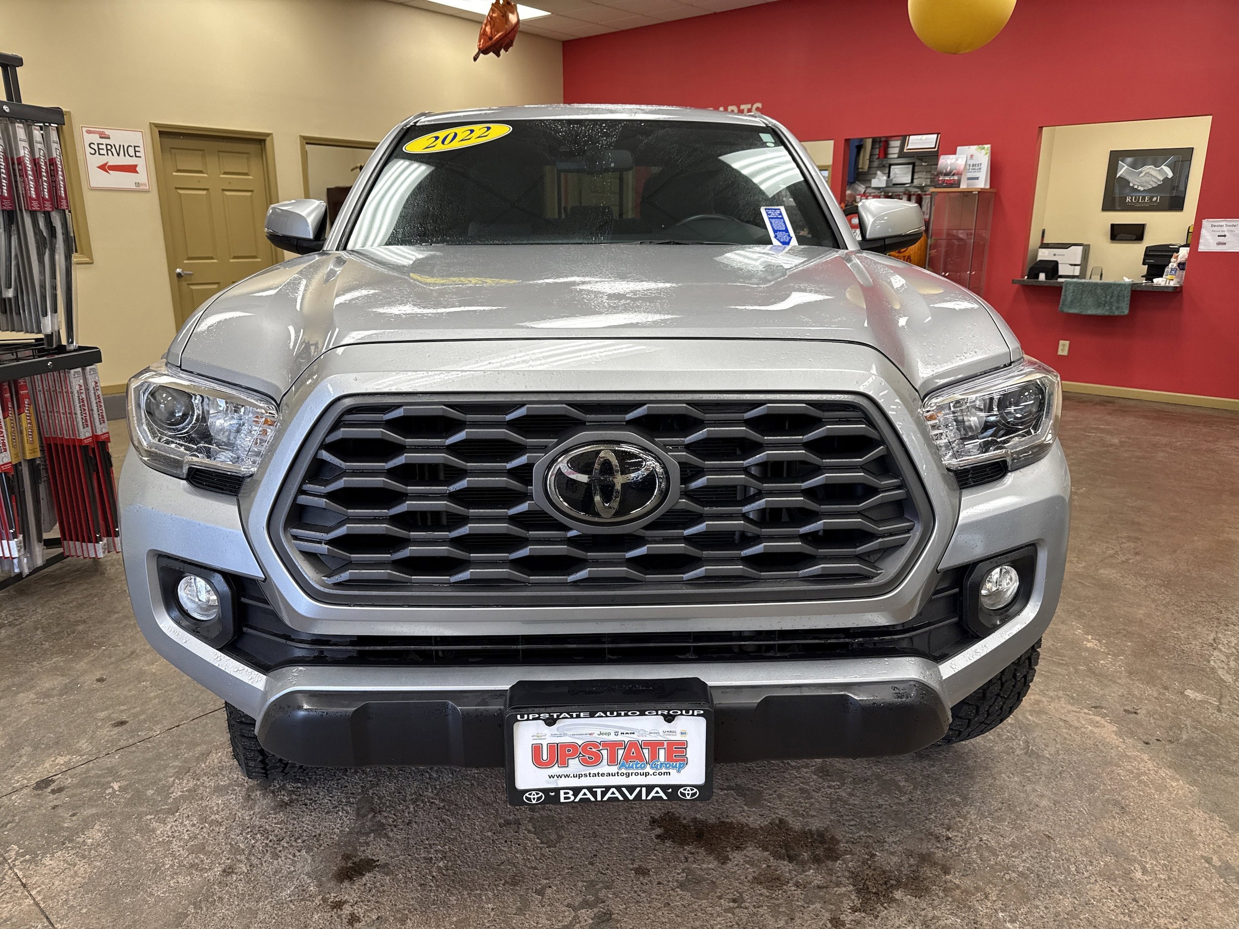 Used 2022 Toyota Tacoma TRD Off-Road image 2
