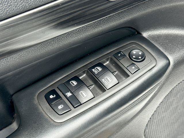 Used 2022 Jeep Grand Cherokee Laredo X RWD image 15
